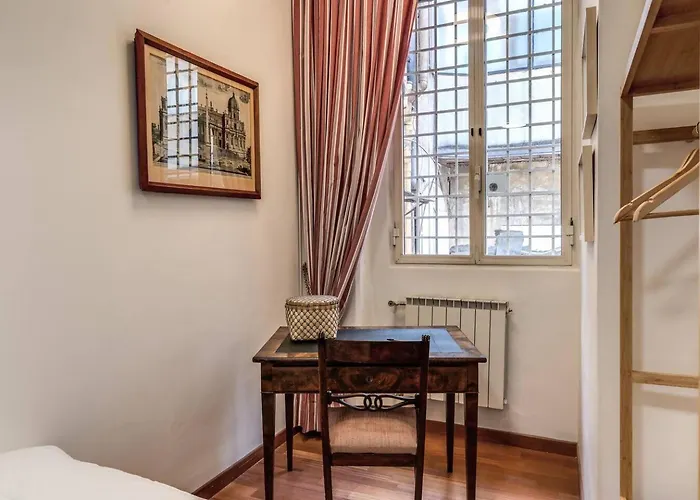 Domus In Via Del Corso Apartment